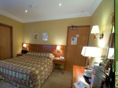 Expanse Hotel South Cave Extérieur photo