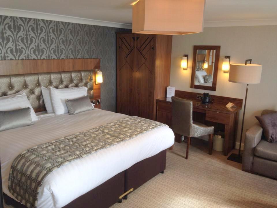 Expanse Hotel South Cave Extérieur photo