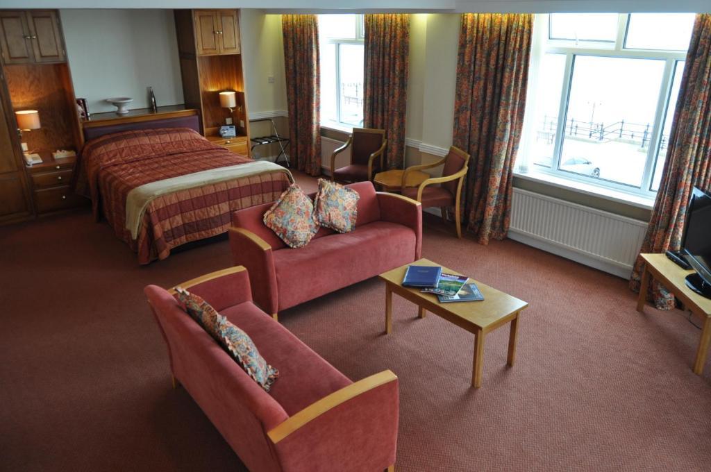 Expanse Hotel South Cave Chambre photo