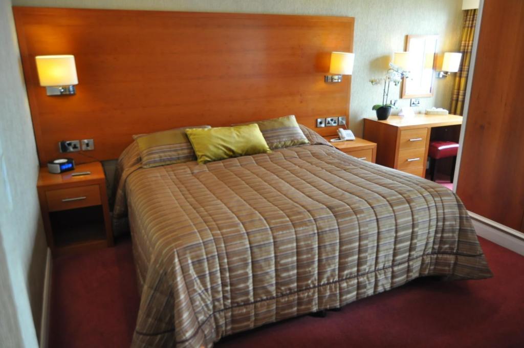 Expanse Hotel South Cave Chambre photo